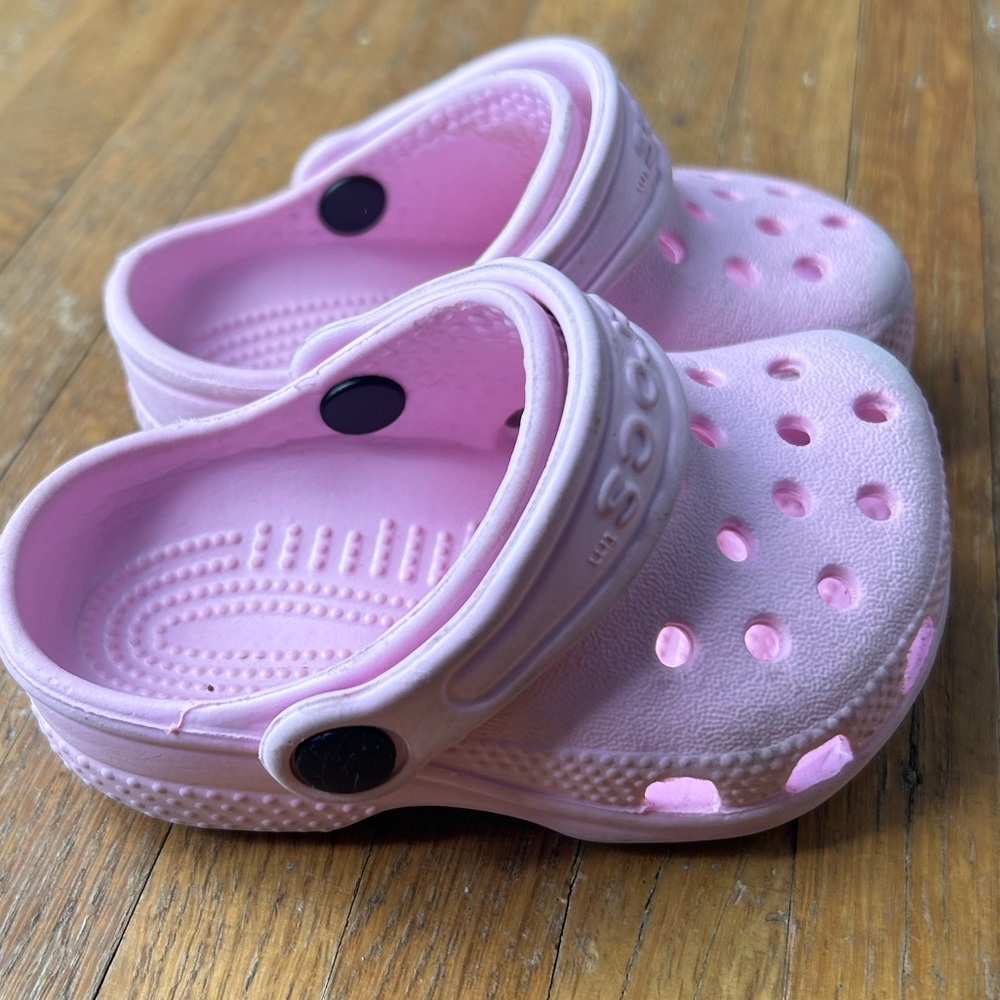 Baby Pink Crocs Size 4